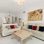 Beachfront With Parking San Pedro Alcántara Playa 5 Min Puerto Banús Apartamento *